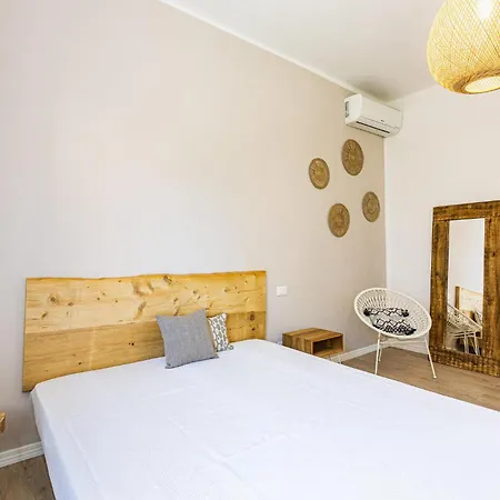 2 Bedroom Lovely In *
