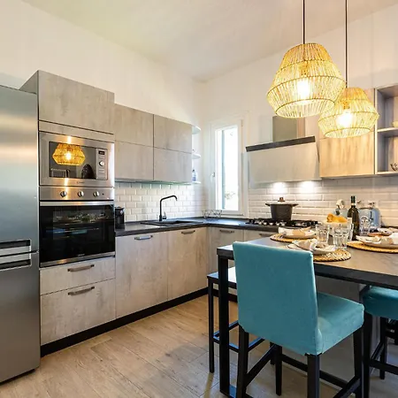 2 Bedroom Lovely In Apartment Rosignano Solvay
